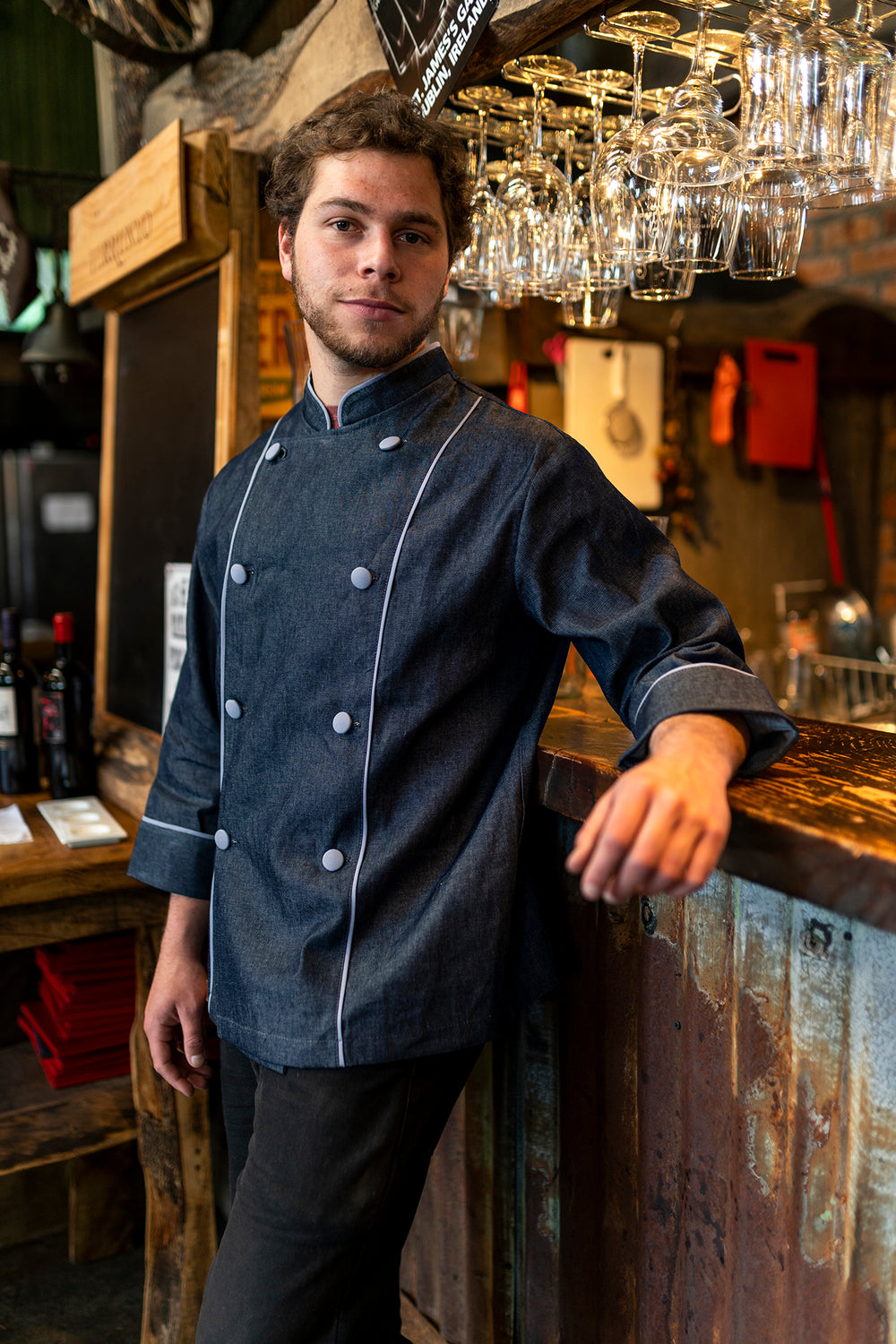 Chaqueta de cocina mezclilla hombre botones grises